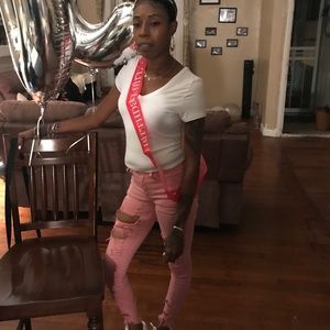 Meet your Posher, Adele